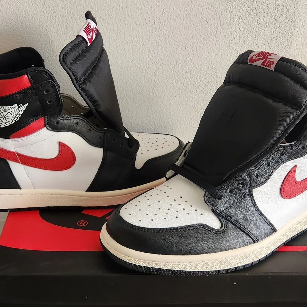 Jordan 1 Gym Red